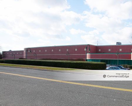 Industrial space for Rent at 250 Creative Drive in Central Islip