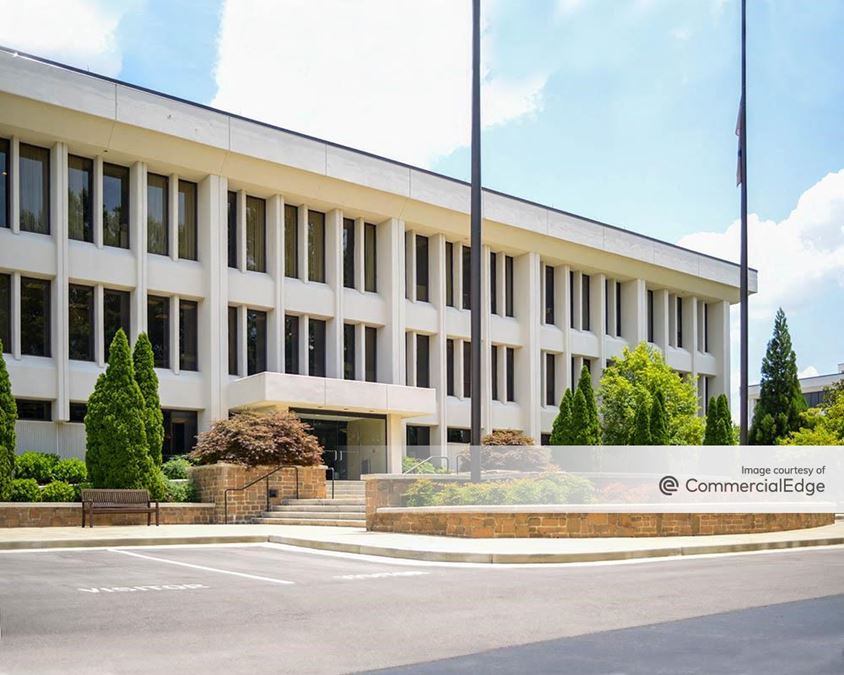 616 East Walnut Avenue & 900 V D Parrott Junior Pkwy Property & Listing