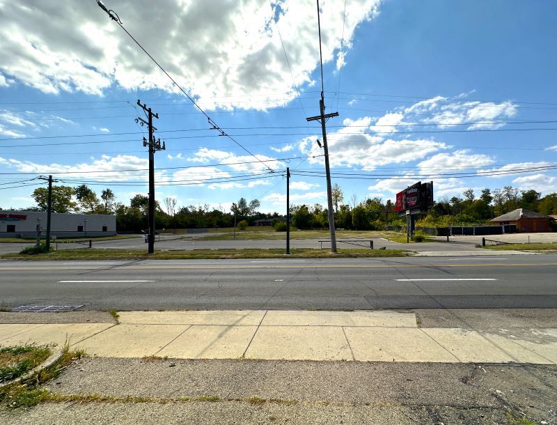 5245-5305 North Main Street