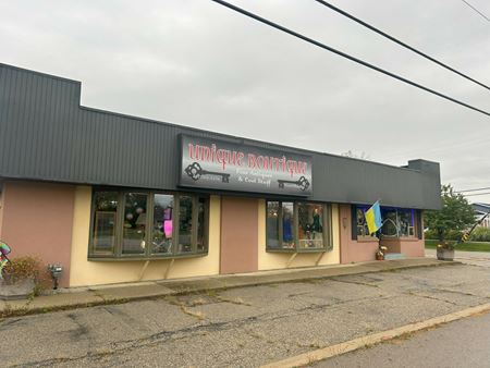Retail space for Rent at 16235 U.S. Hwy 27 in Lansing