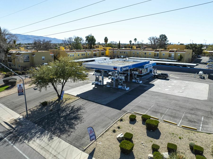 Chevron Gas Station & Convenience Store