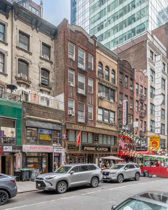 140-142 W 46th St