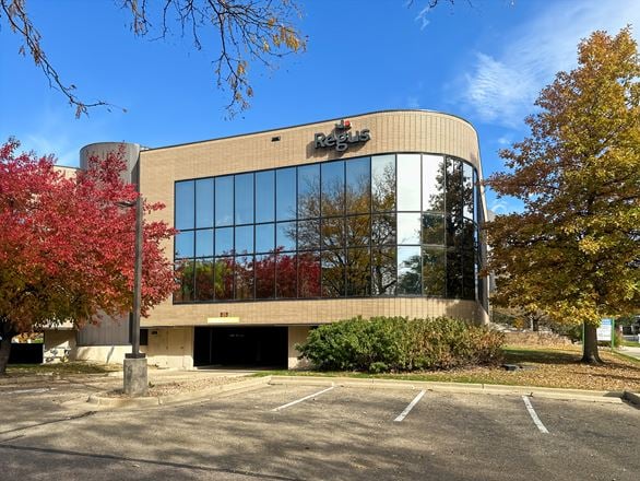 Regus - Boulder - Center Green Dr