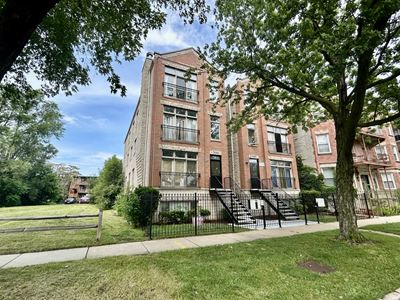 5642 S Prairie - Four-Unit Apartment Building