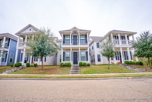 Redmond Row Townhomes