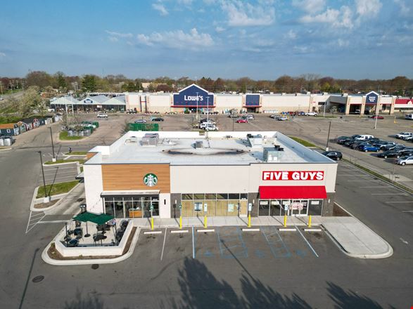 Clinton Twp Starbucks Center