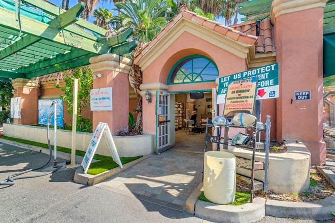 Fairway Garden Car Wash
