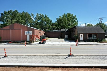 Photo of commercial space at 202 Mt Vernon Street in Nixa