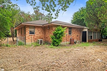 Photo of commercial space at 410 Ellis Ave in Red Oak
