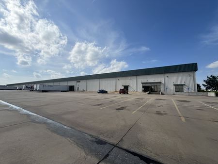Industrial space for Rent at 8908 E 34th St N in Wichita