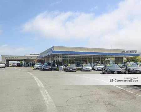 Retail space for Rent at 5880 Paradise Drive in Corte Madera