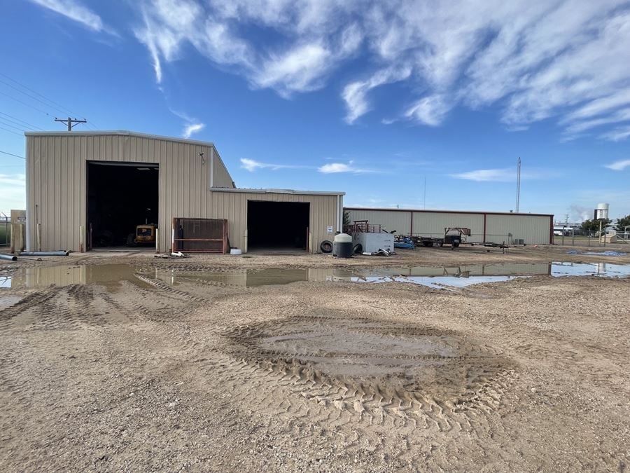 9,992 SF Industrial on 2.479 AC