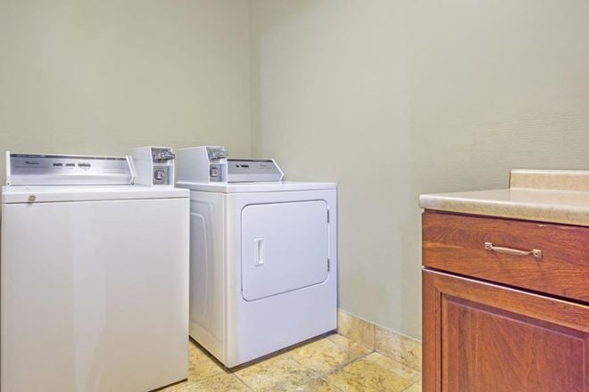 Days Inn - Columbus Airport
