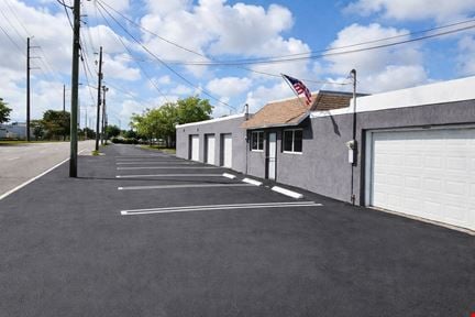 High-Visibility Dixie Highway Outside Storage & Retail Opportunity with New Roof