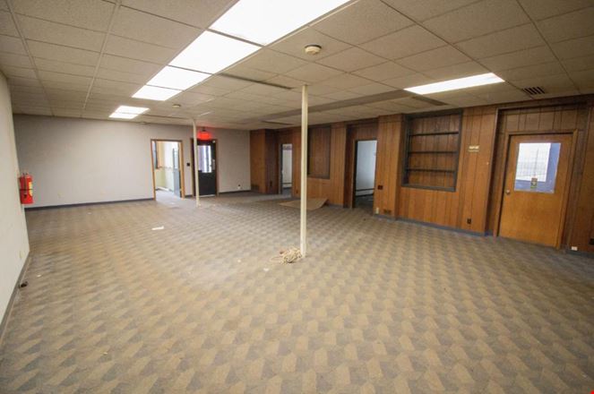 Kalamazoo - Light/Heavy Industrial & Self-Storage Building