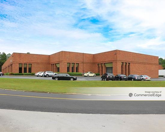 1701 Oakbrook Drive & 5800 Oakbrook Pkwy
