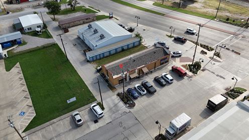 Prime Retail Space Available in Justin, TX – Ideal for Restaurant or Takeout!