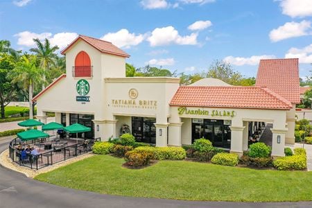 Retail space for Rent at 3370 Pine Ridge Road in Naples