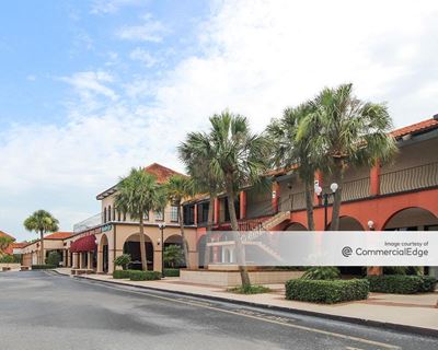 The Fountains Plaza
