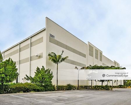 Photo of commercial space at 3901 NE 12th Avenue in Pompano Beach