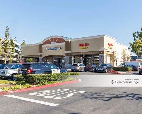 Manhattan Gateway Shopping Center