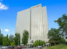 Lloyd Center Tower