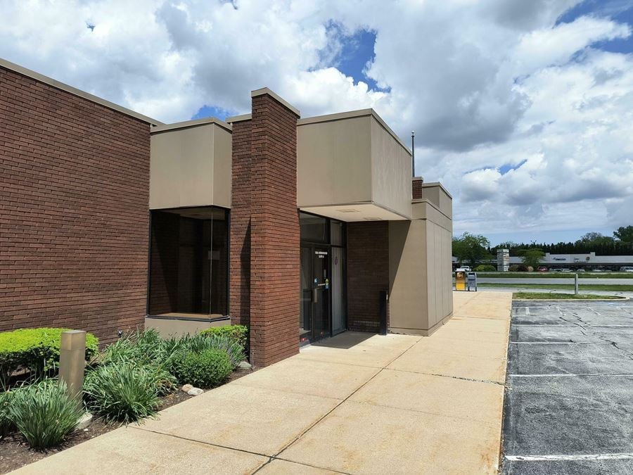 Schererville Former Bank Building