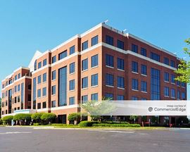 Office Park Patewood - VI