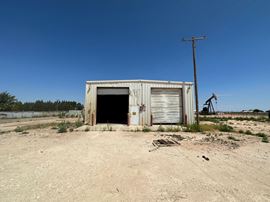 12,500 SF on 3.9 Acres on TX-83