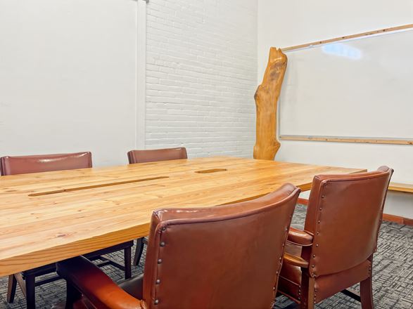 Regus - Gainesville - Main St