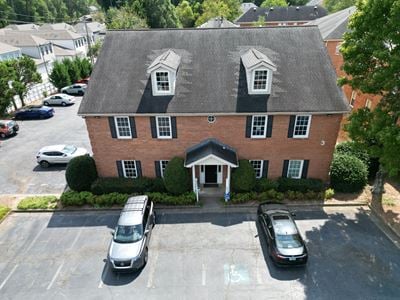 1,500 SF Ground Level Office - Marietta/Sprayberry