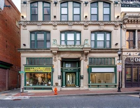 Retail space for Rent at 330 N Charles St in Baltimore