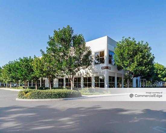 Discovery Business Center - 15271 Laguna Canyon Road