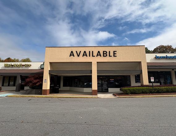 Peachtree Parkway Plaza