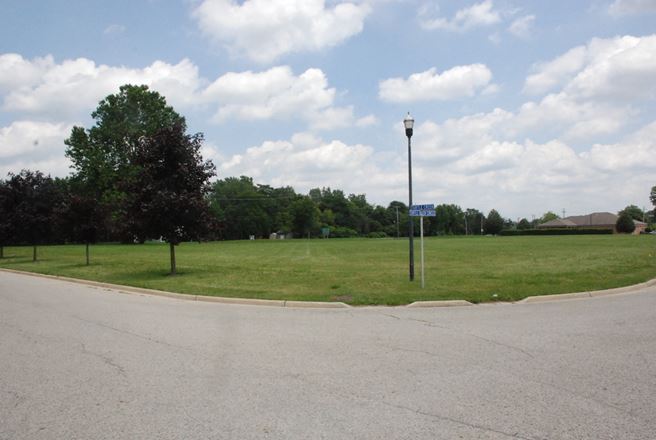 2, 4, 5, 6, 8 Turtle Creek Circle