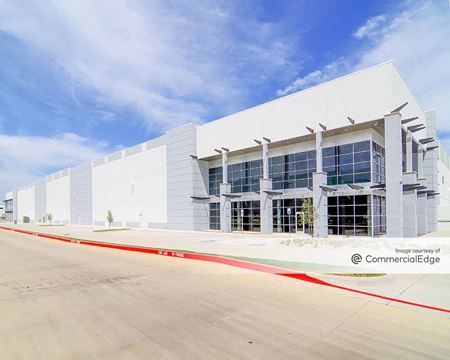 Synergy Crossing - Building 300 - Fort Worth