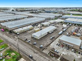 (4) Warehouse/Office Buildings w/ Multiple Configurations