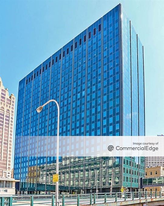 Chase Tower at Water & Wisconsin