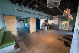 2nd Gen Retail F&B / Commissary Kitchen / Large Storage