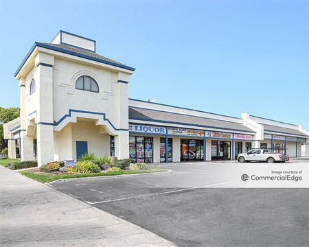Retail space for Rent at 257 West Louise Avenue in Manteca