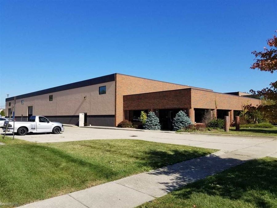15747 Leone Drive, Macomb Township, MI Industrial Building picture