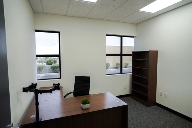 Executive Suites - 8989 W Flamingo Rd
