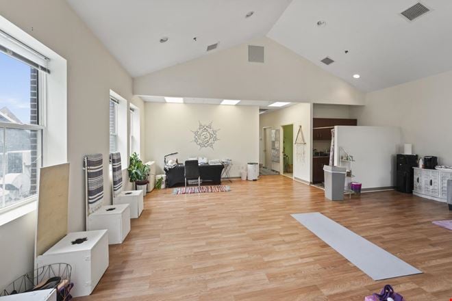 21165 Whitfield Pl Suite 202 Sterling VA 