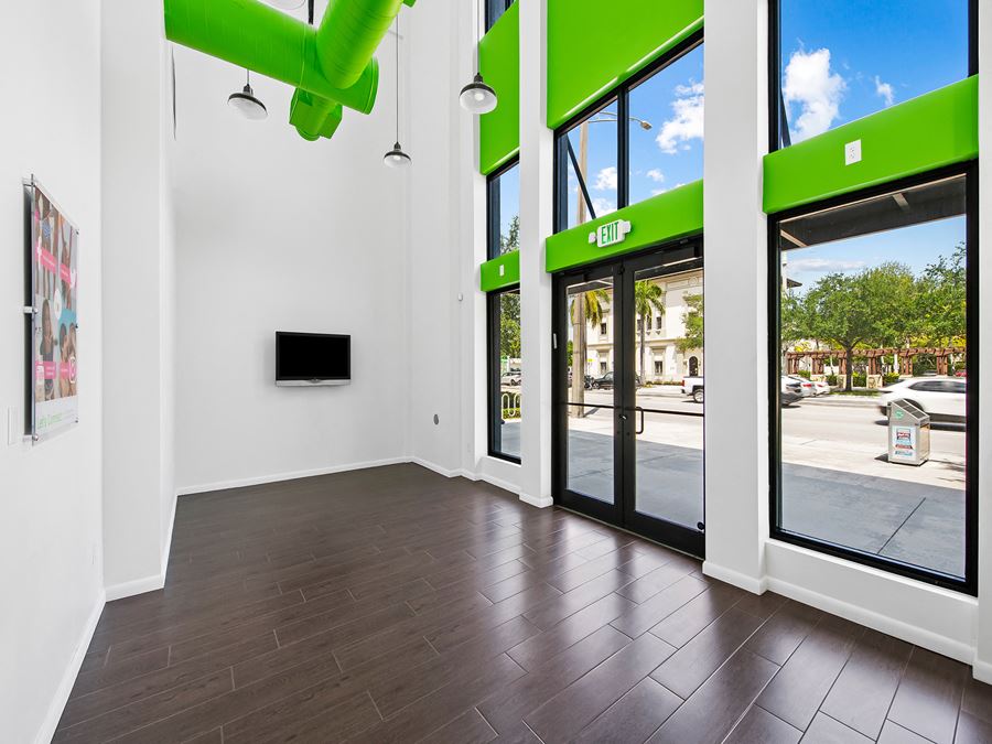 Federal Highway Fronting Retail