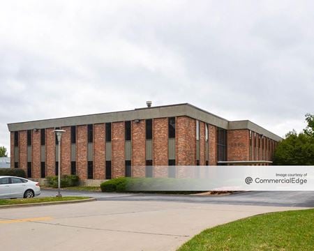 Office space for Rent at 2280 Schuetz Road in St. Louis