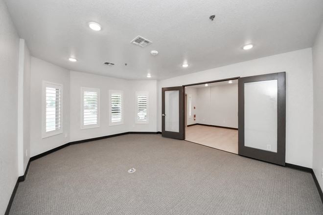 Premier Sugar Land  Office Condo For Sale and/or For Lease