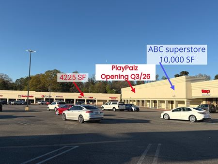 Retail space for Rent at 703-719 E Main Street in Prattville