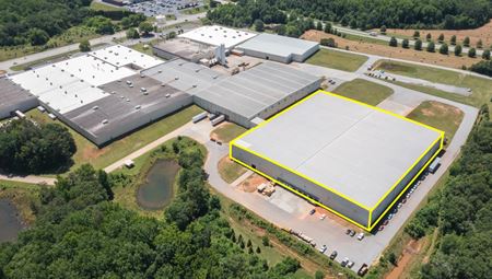 Photo of commercial space at 2415 South Carolina 81 in Anderson