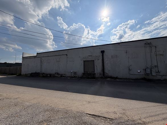 4674 Old Broadway
