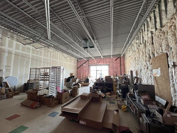 1,500+ SF with Dunkin on Bragg Blvd